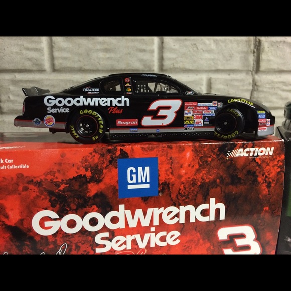 Dale Earnhardt items - Picture 5 of 6